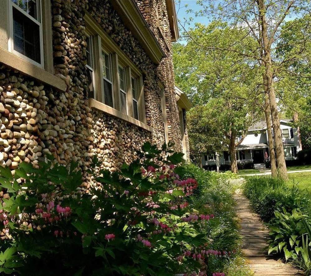 Aberdeen Stone Cottage B&B Traverse City Exteriér fotografie